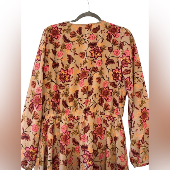 TWR HLL V neck Long Sleeve Maxi Dress - Picture 6 of 10